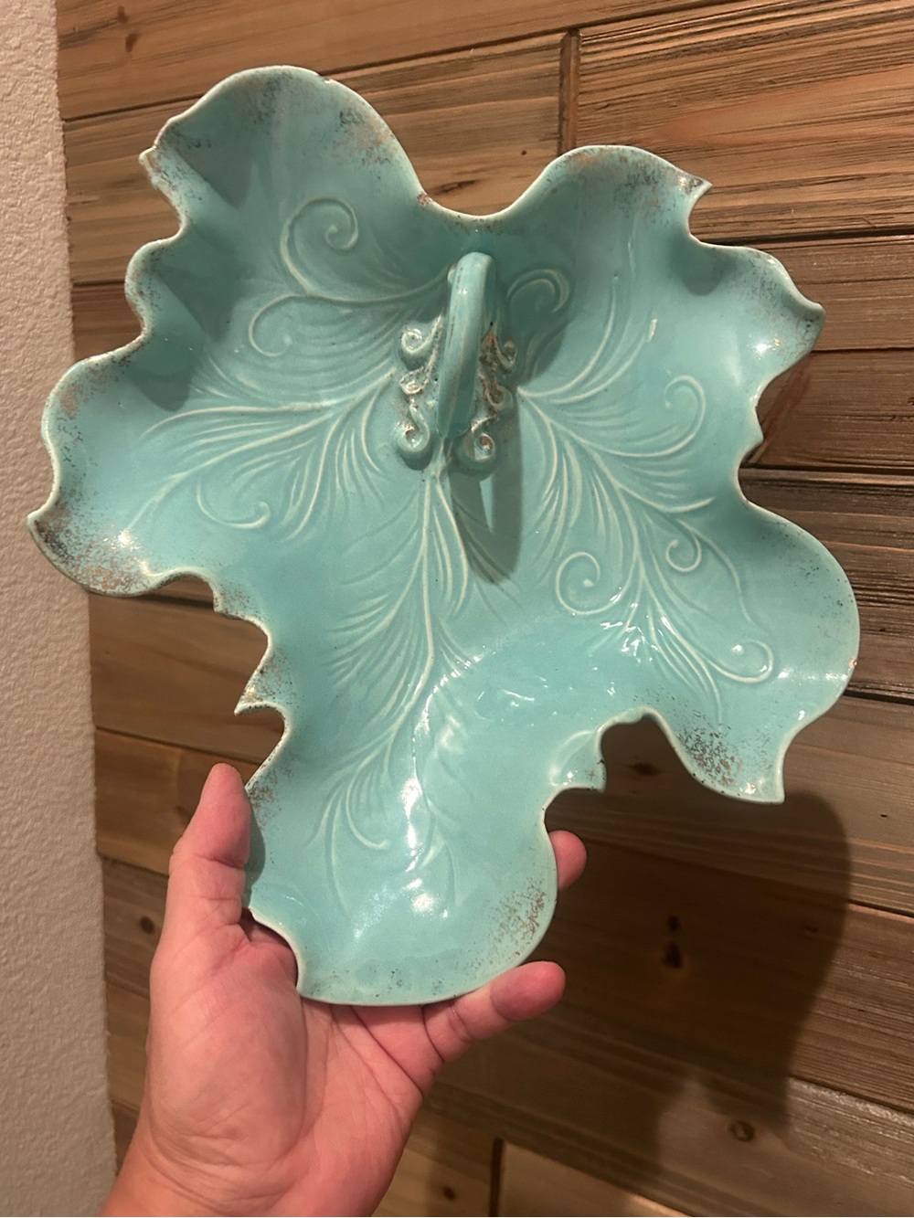 Vintage "Califorina Original" 716 Pottery Leaf Design Candy/Nut/Trinket Tray